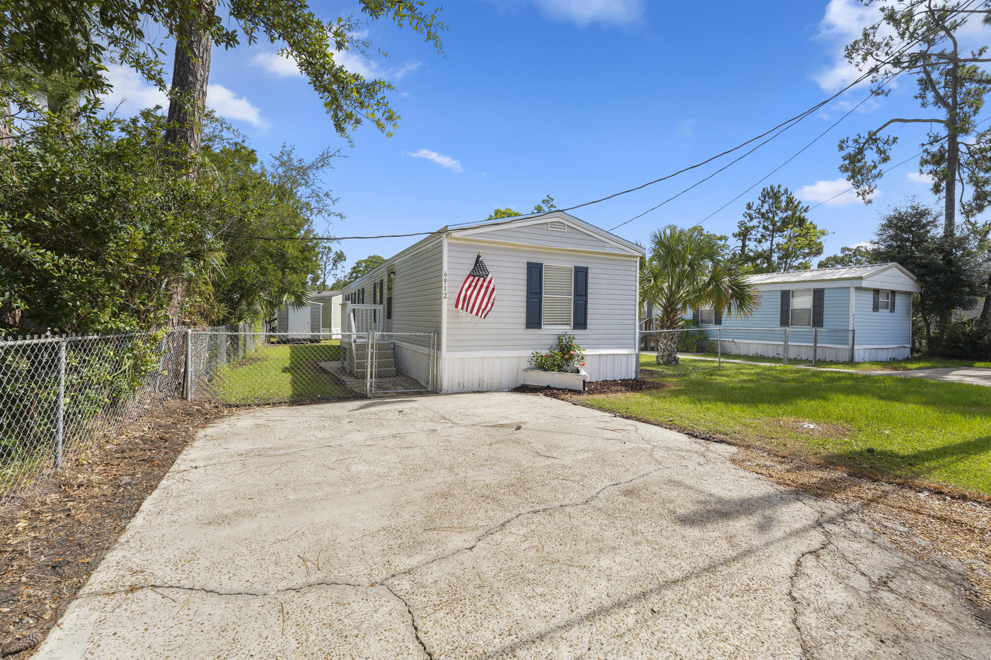 BAYSIDE PARK UNIT 1 - Residential
