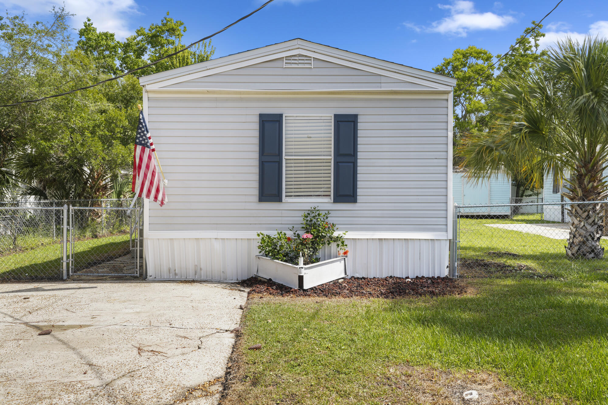 BAYSIDE PARK UNIT 1 - Residential
