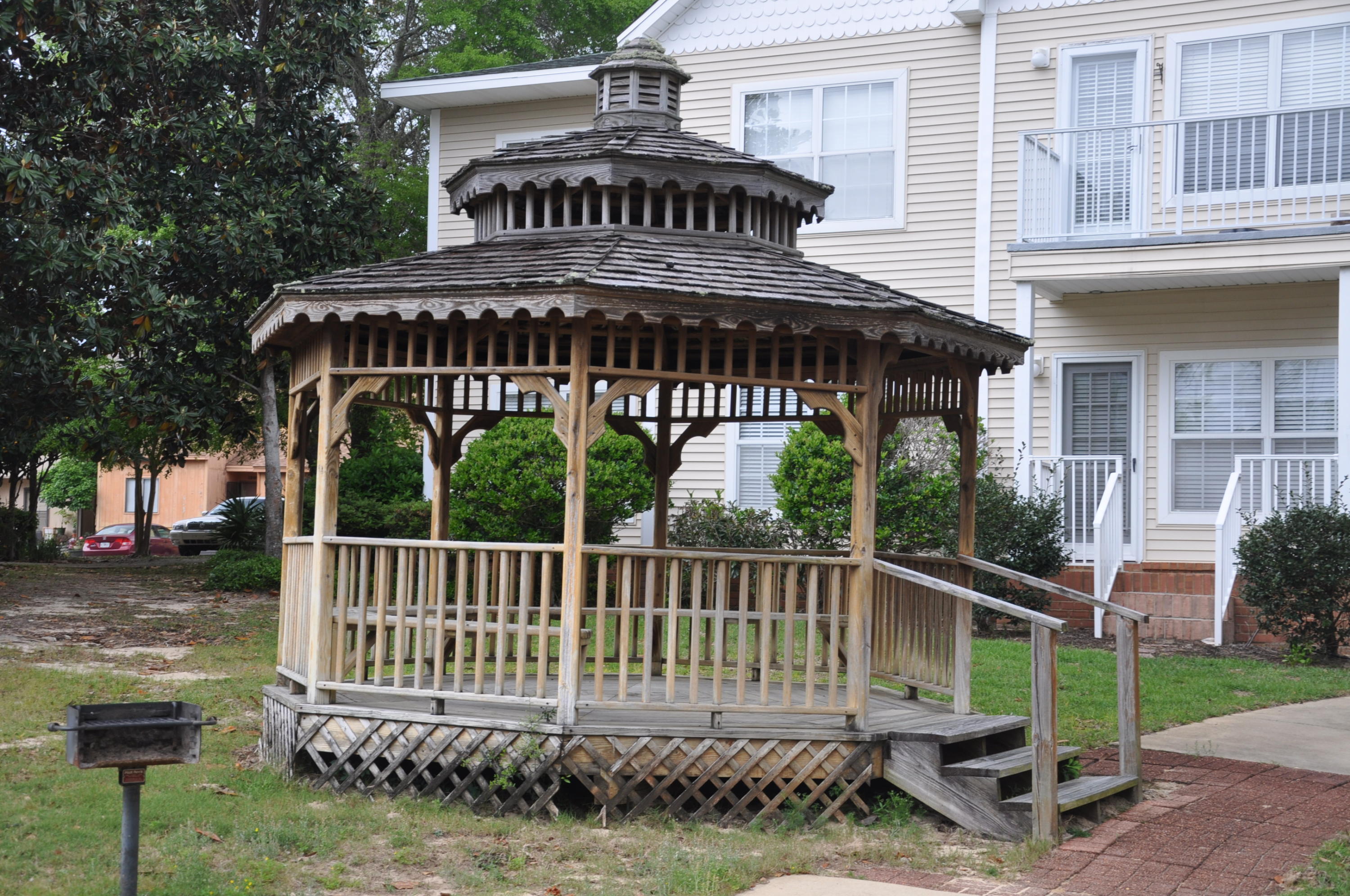 The Oaks at Niceville, condo Unit 114,  Building #1 - Residential