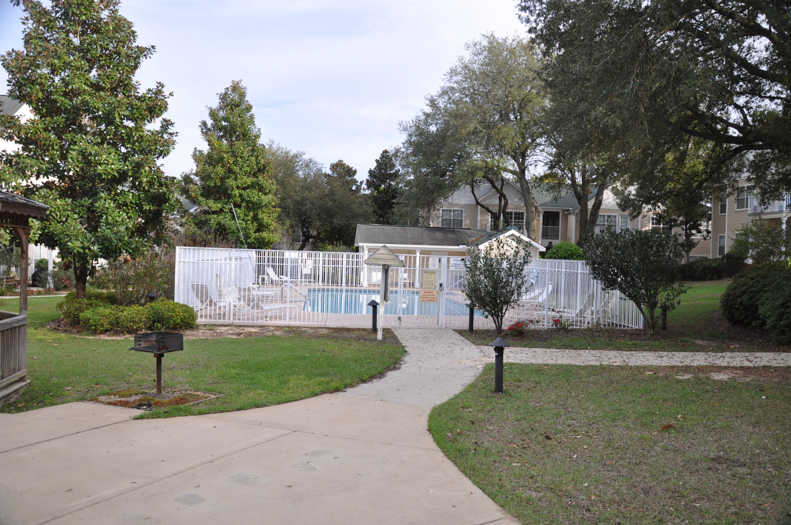 The Oaks at Niceville, condo Unit 114,  Building #1 - Residential