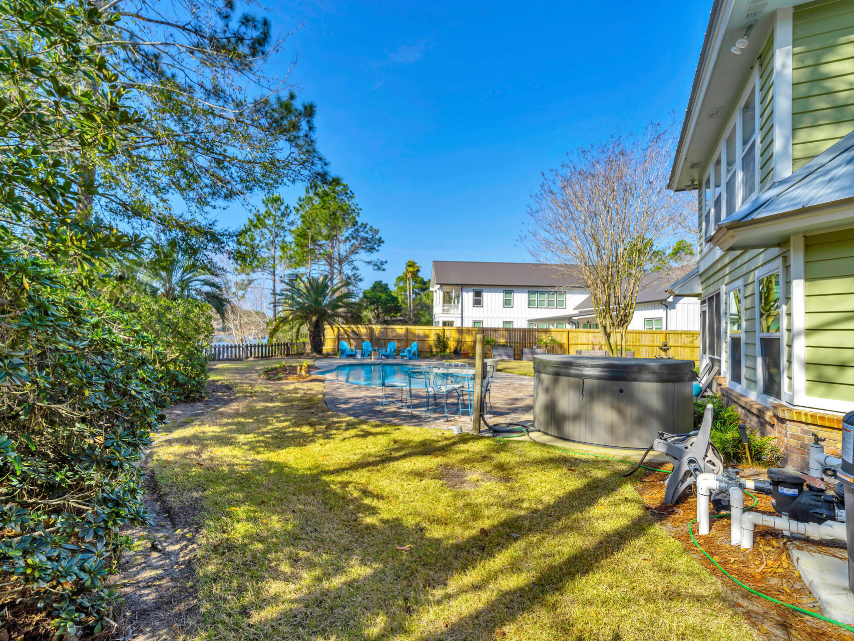 SHORTLINE ESTATES THE COTTAGES OF - Residential