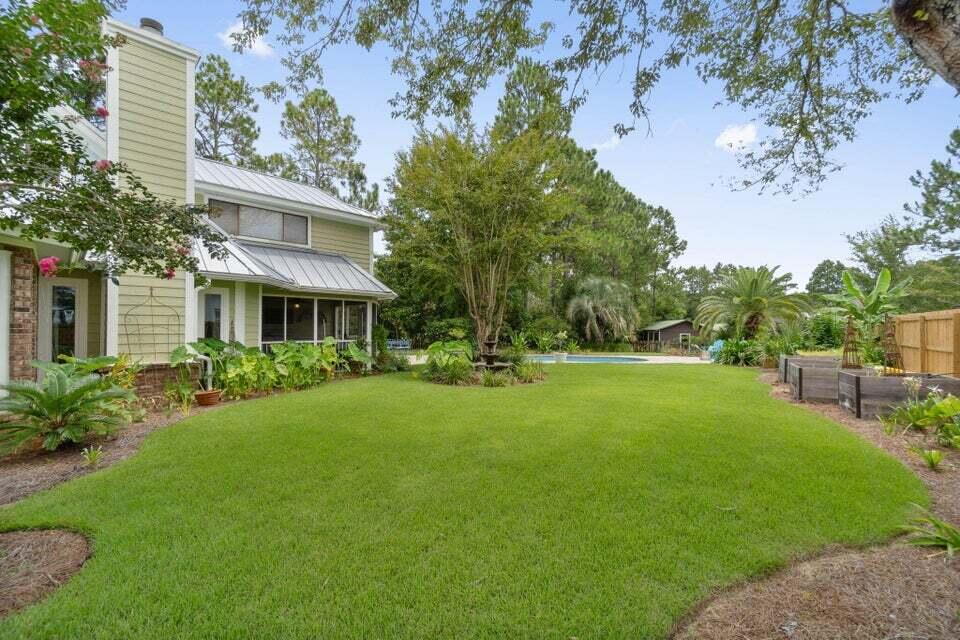 SHORTLINE ESTATES THE COTTAGES OF - Residential