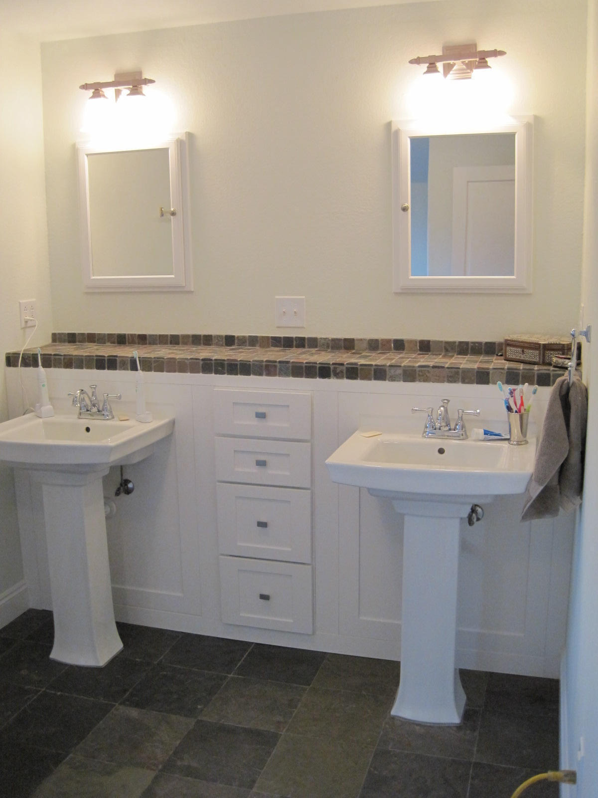 HOLLEY SHORES - Residential