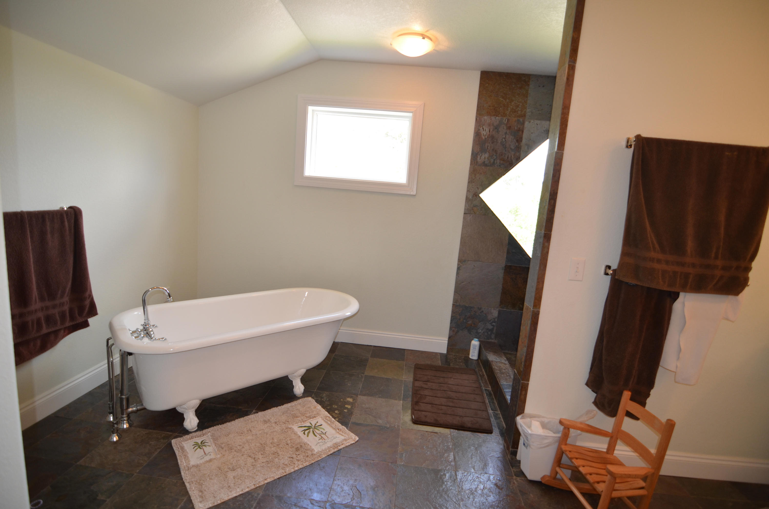 HOLLEY SHORES - Residential