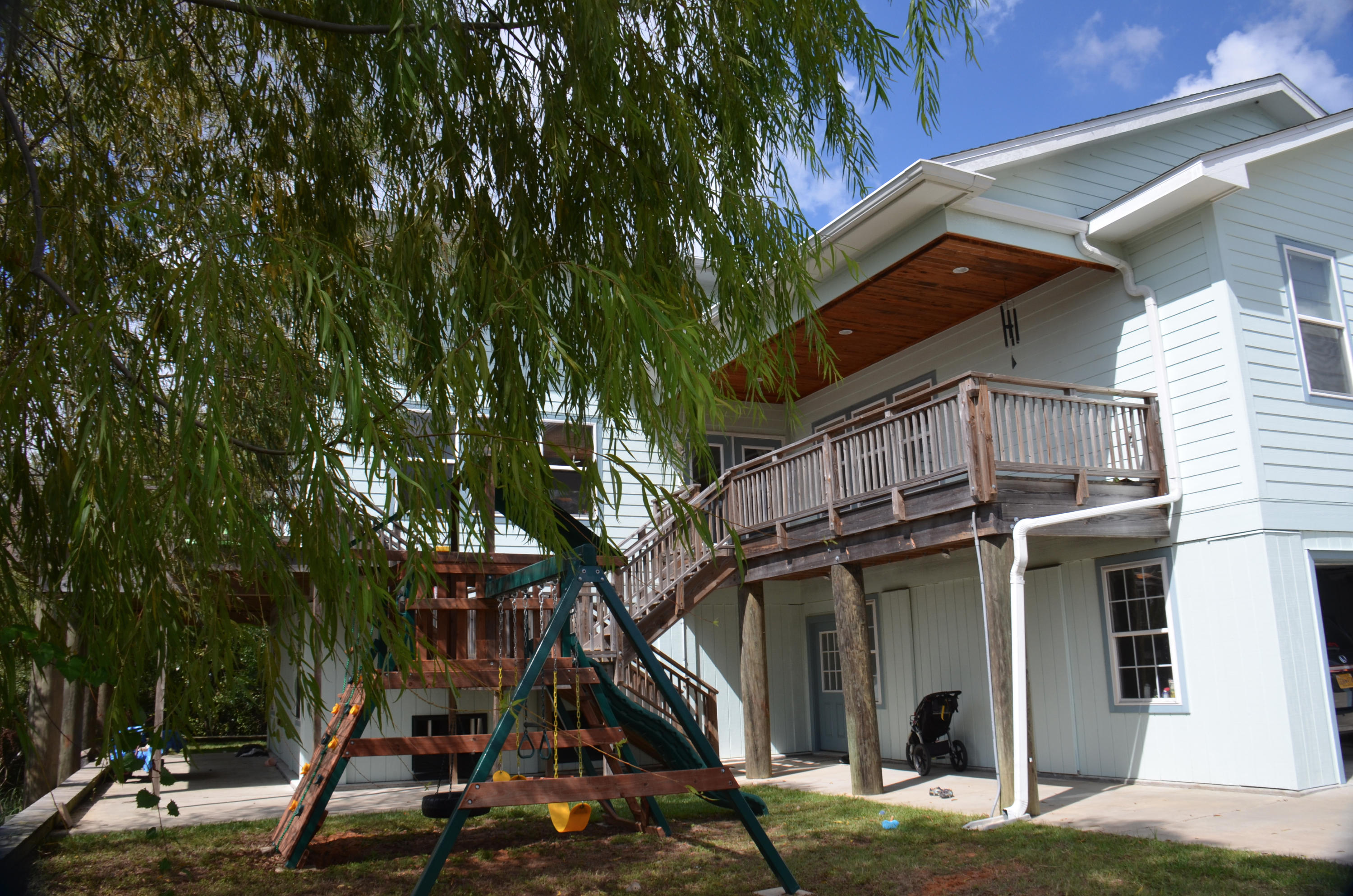 HOLLEY SHORES - Residential