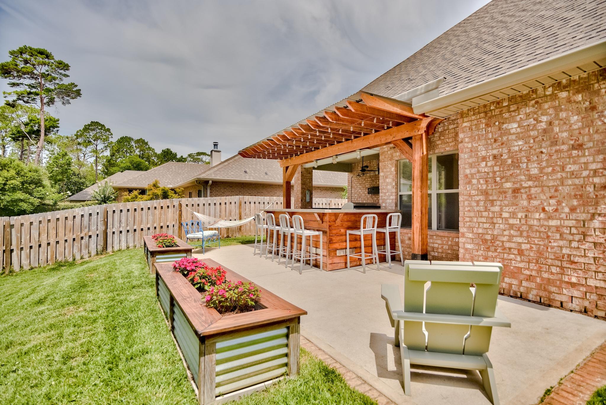 MUSSETT BAYOU ESTATES - Residential