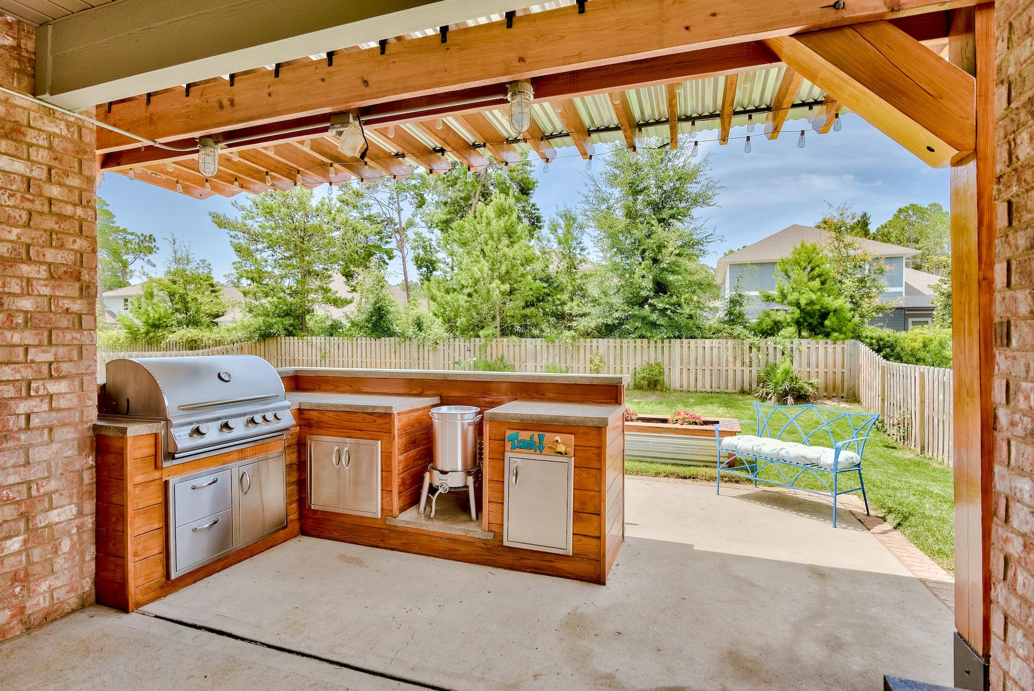 MUSSETT BAYOU ESTATES - Residential