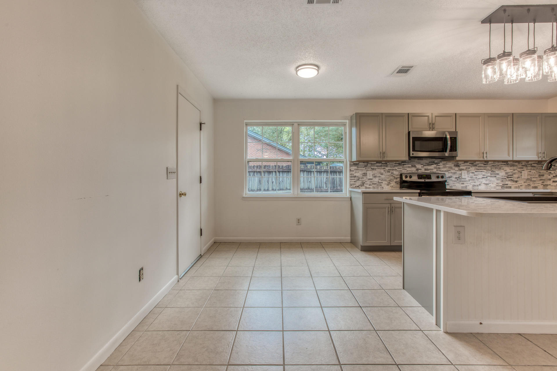 CREEKSIDE 2 - Residential