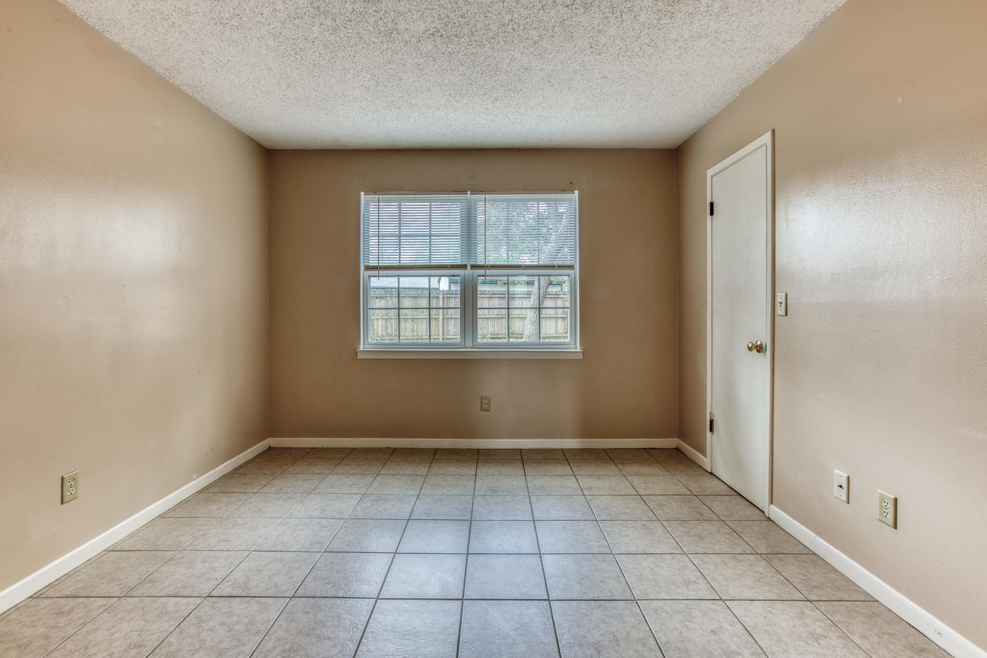 CREEKSIDE 2 - Residential