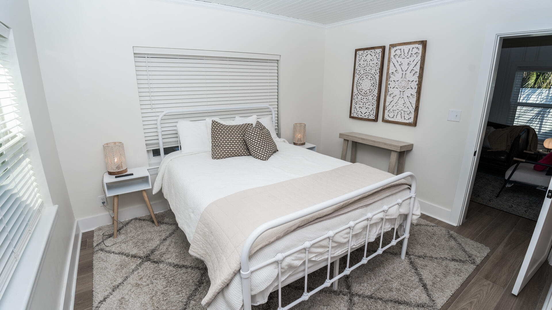 BID-A-WEE S/D - Residential