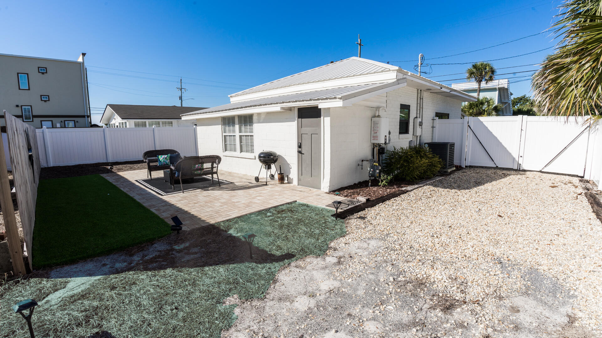 BID-A-WEE S/D - Residential