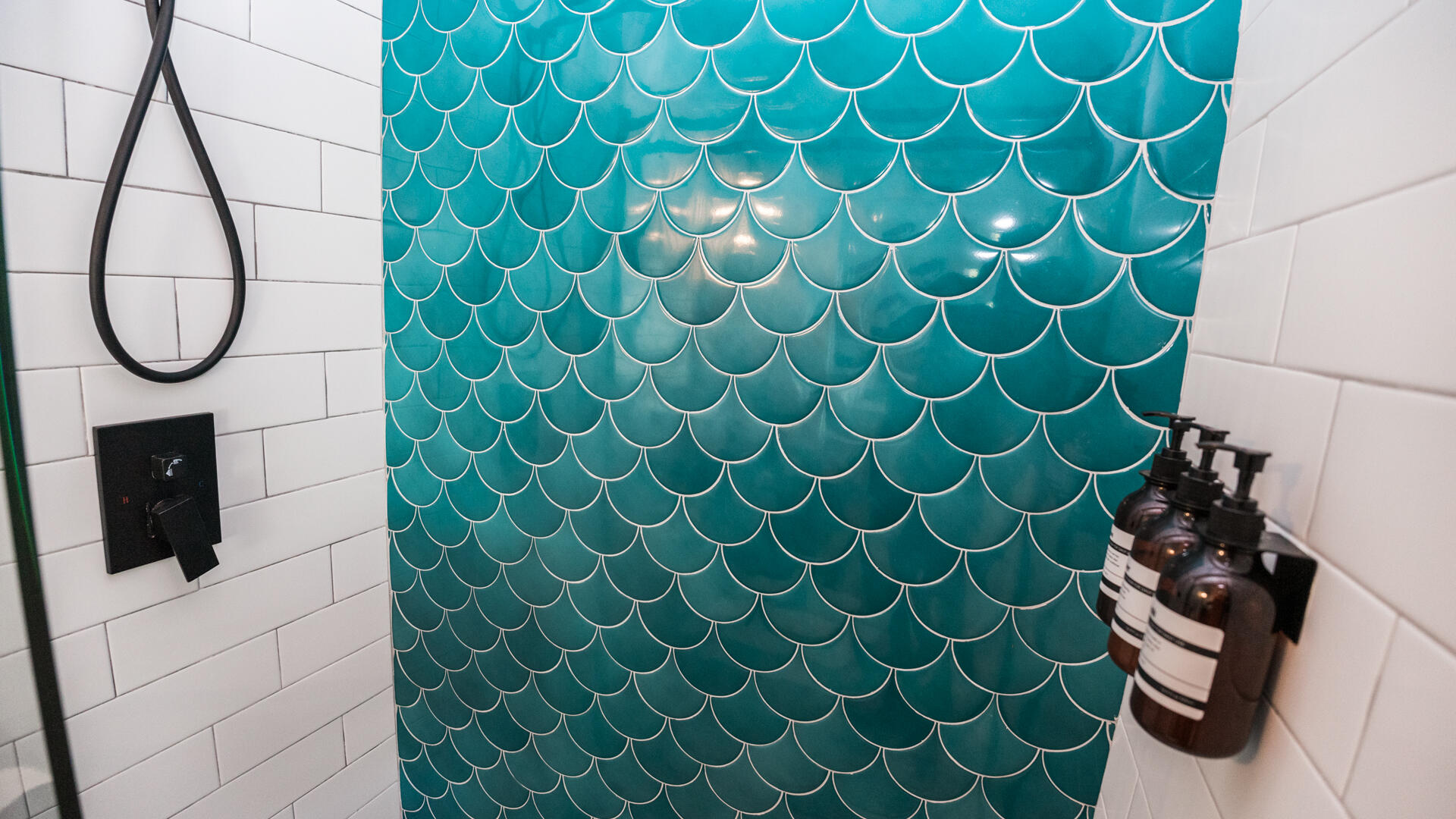 BID-A-WEE S/D - Residential