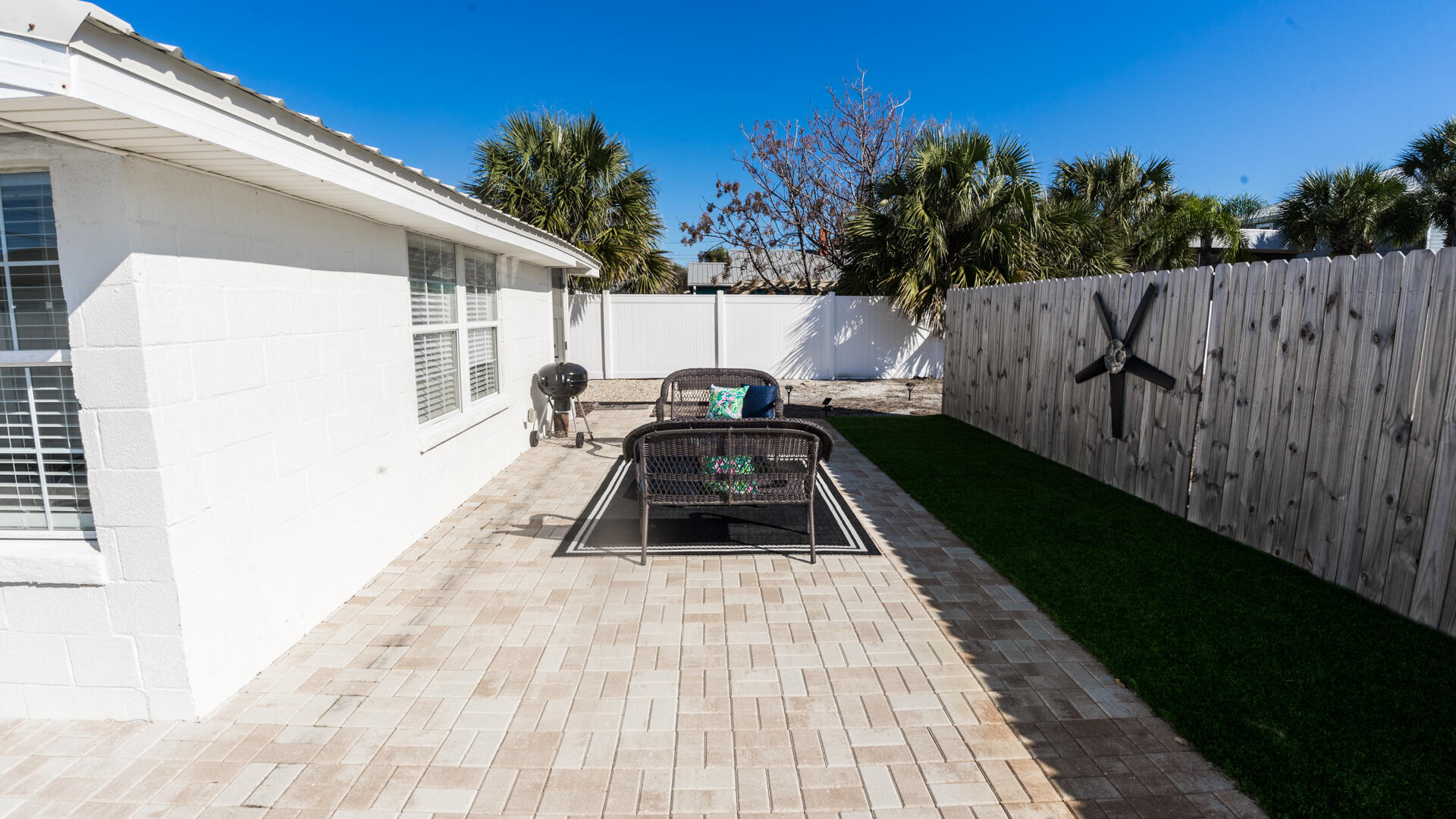 BID-A-WEE S/D - Residential