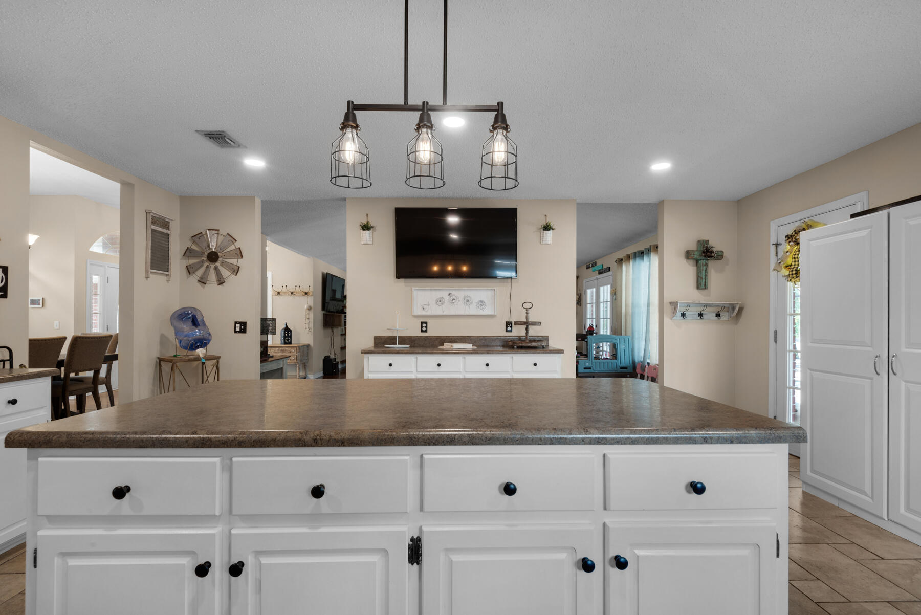 SPANISH TRACE ESTATES - Residential