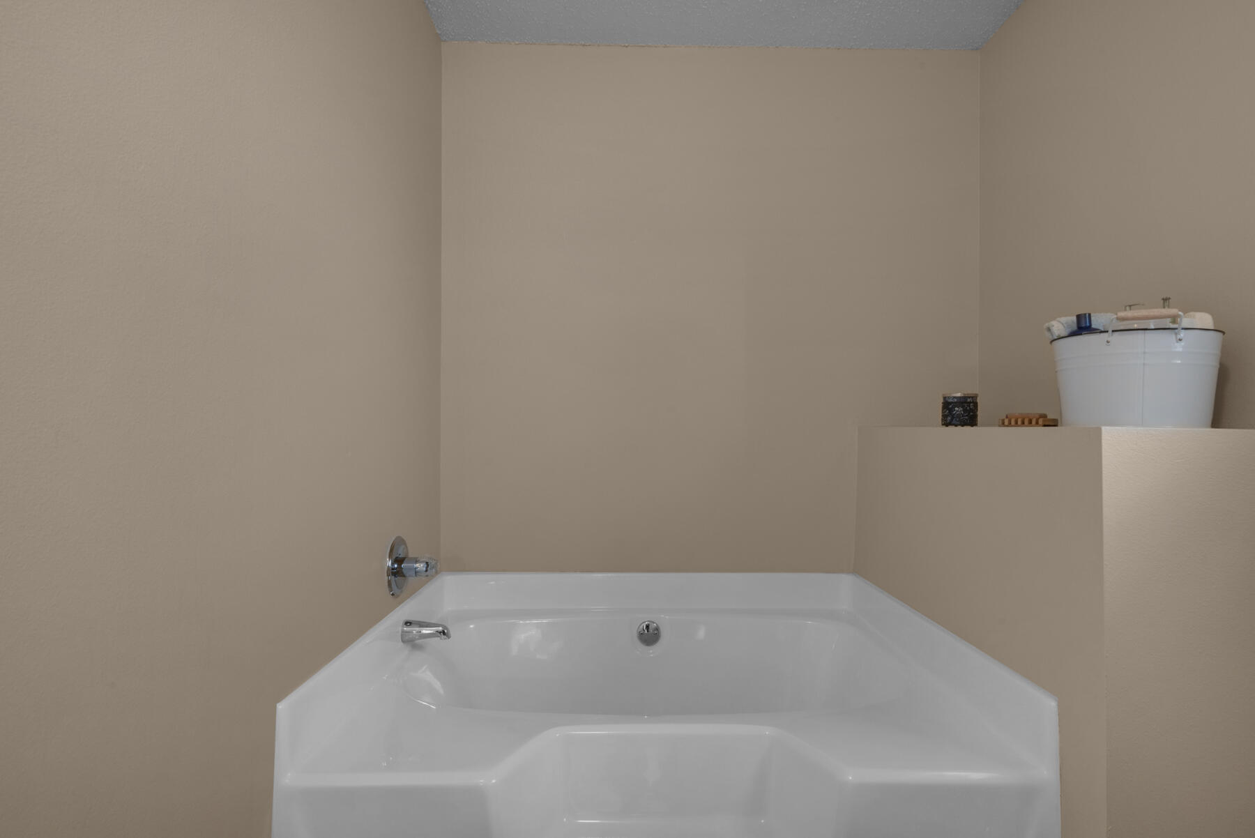 SPANISH TRACE ESTATES - Residential