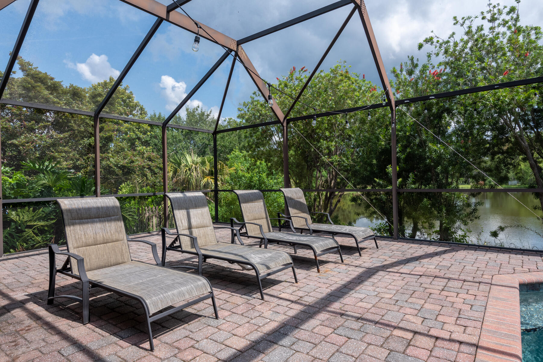 SPANISH TRACE ESTATES - Residential