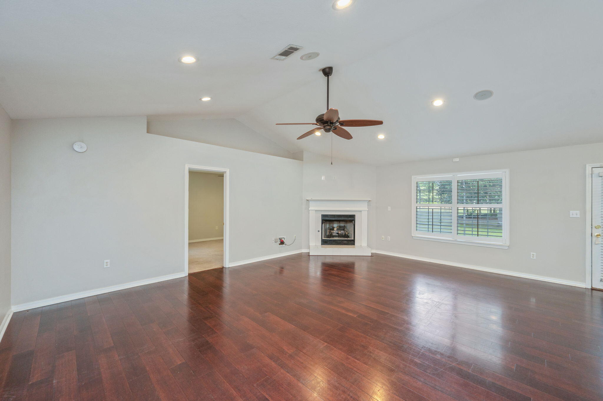 MAGNOLIA PLANTATION AT BLUEWATER BAY - Residential Lease