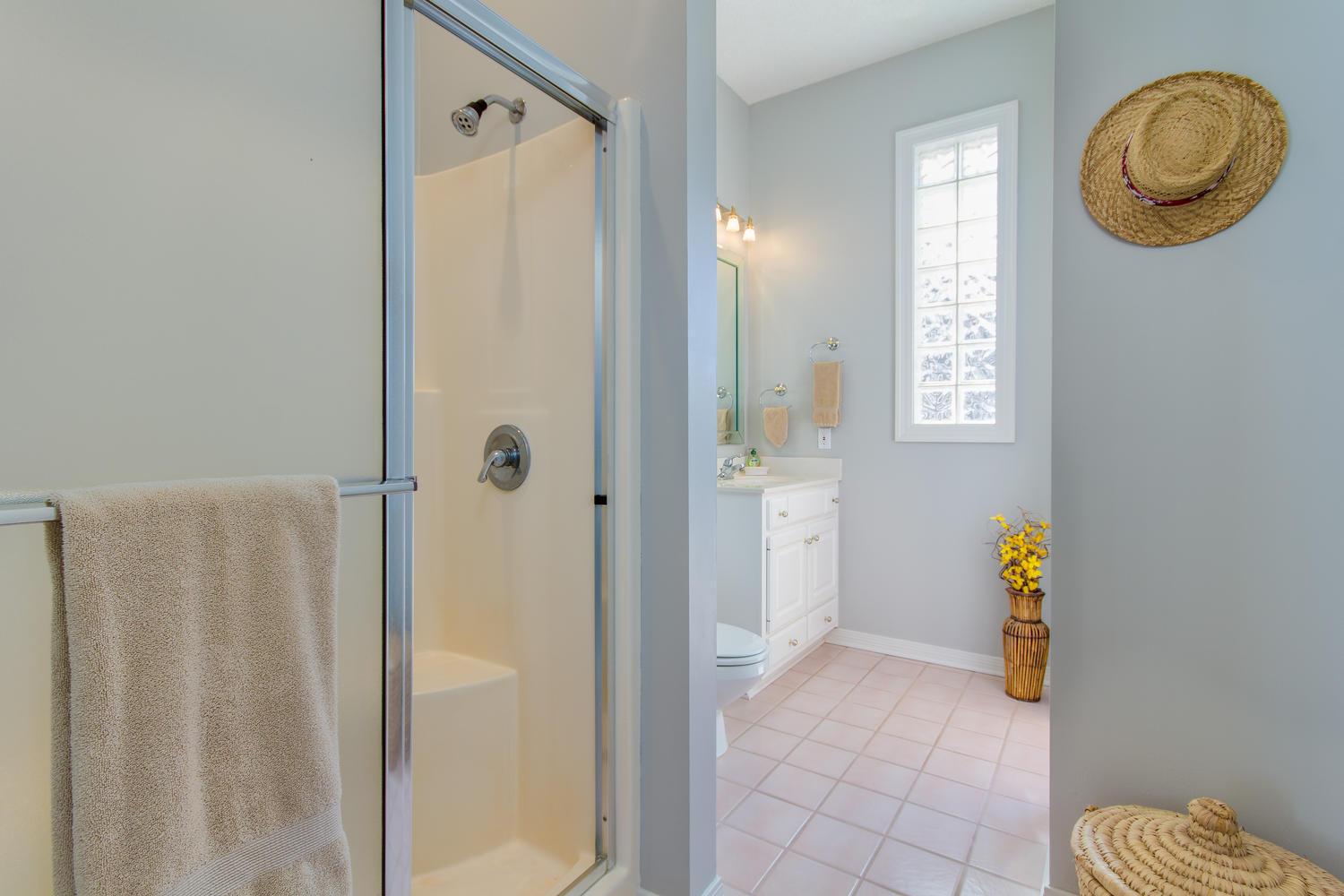 POMPHREY MANOR - Residential