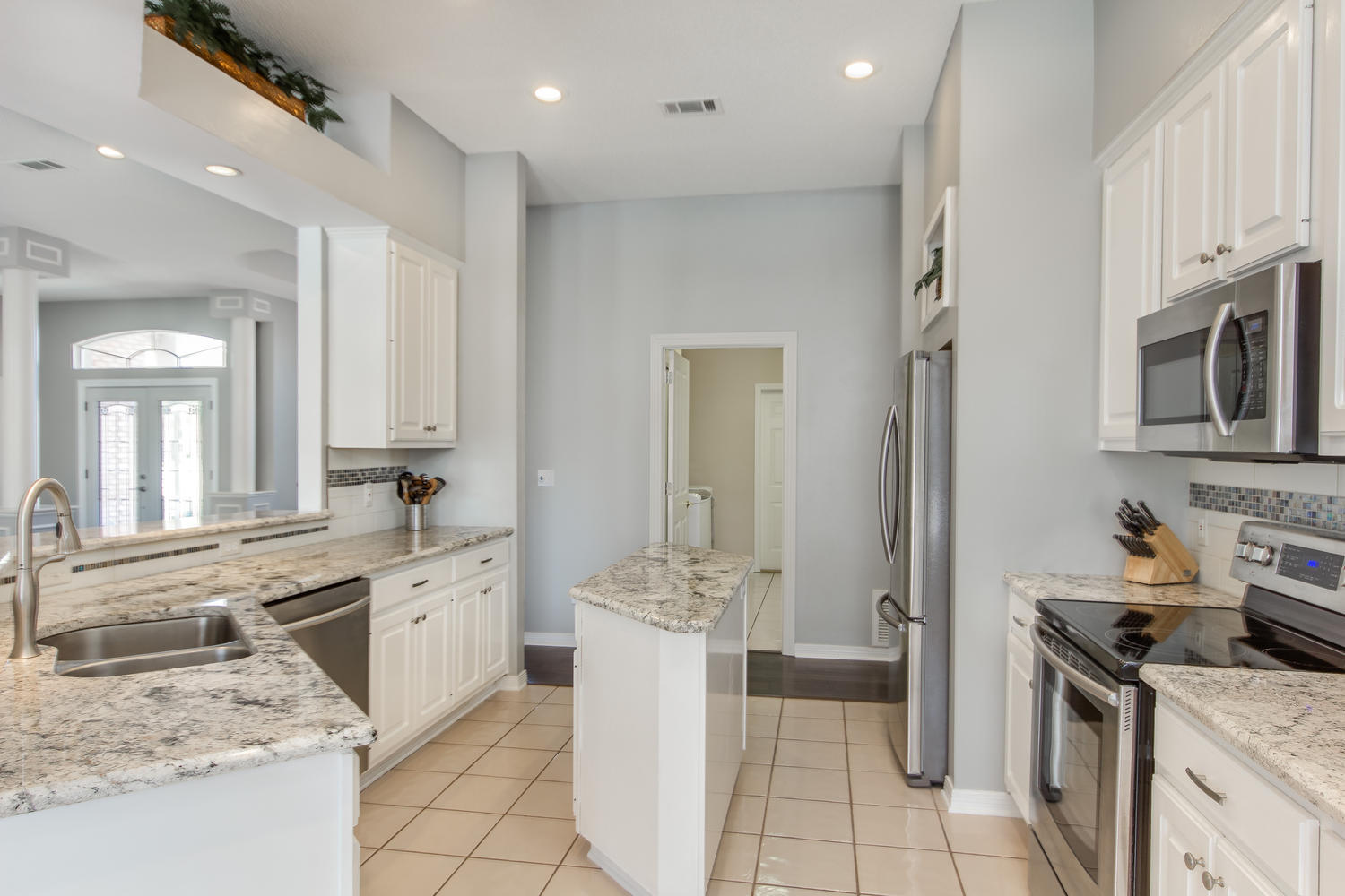 POMPHREY MANOR - Residential