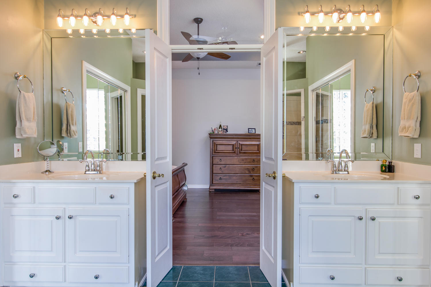 POMPHREY MANOR - Residential