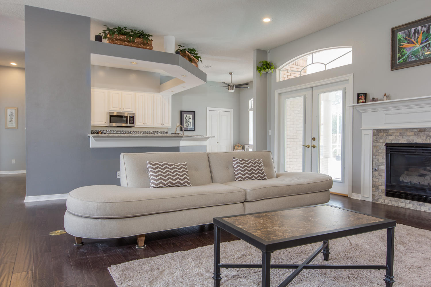 POMPHREY MANOR - Residential