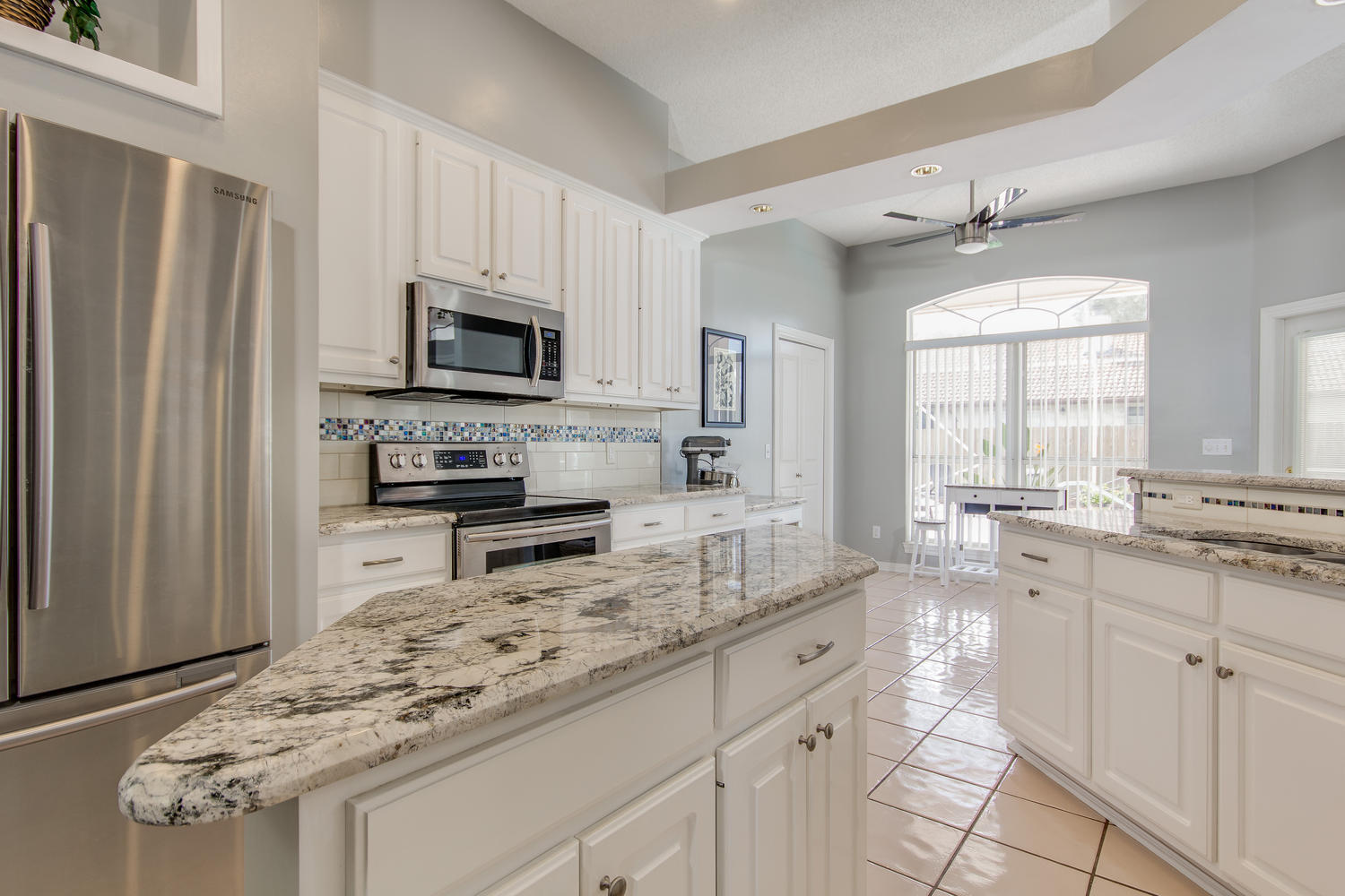 POMPHREY MANOR - Residential