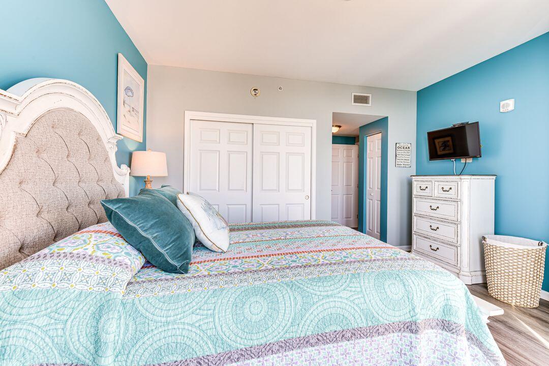 THE PALMS OF DESTIN - Residential