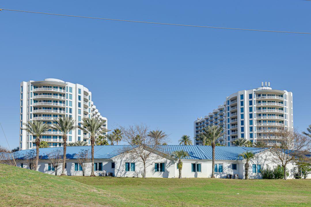 THE PALMS OF DESTIN - Residential