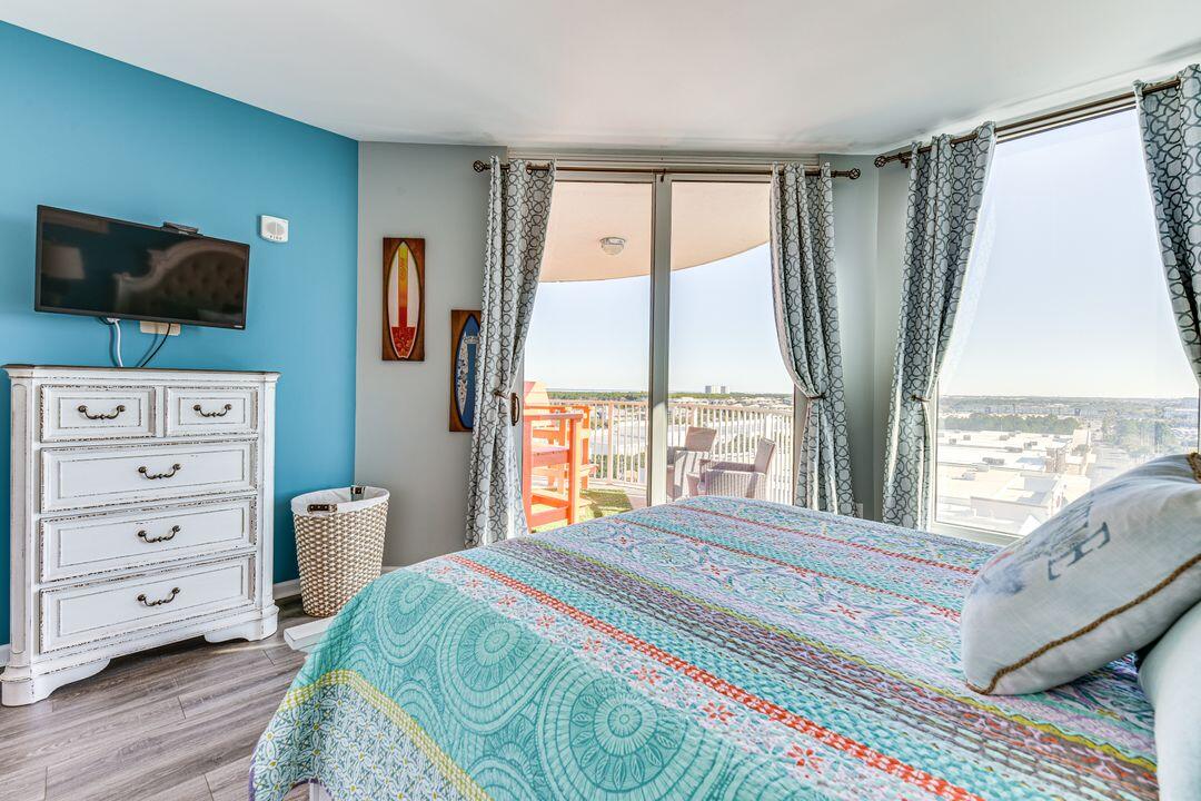THE PALMS OF DESTIN - Residential