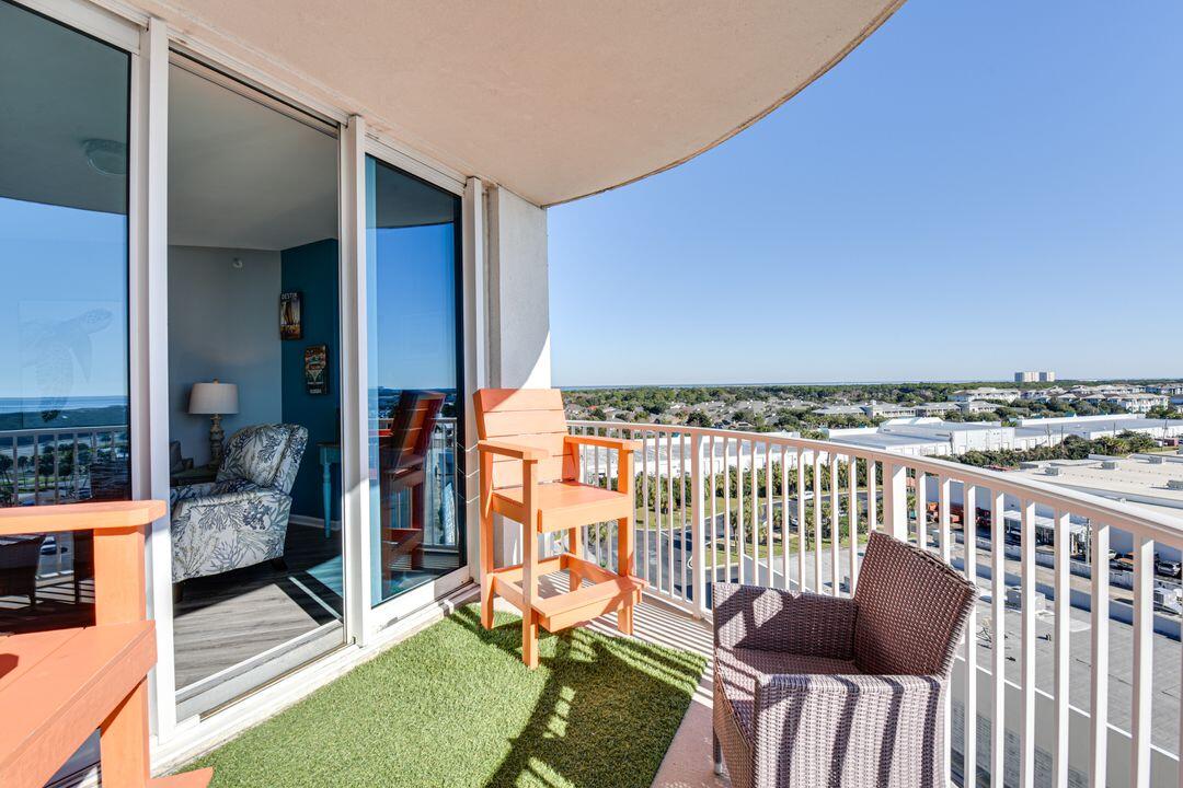 THE PALMS OF DESTIN - Residential