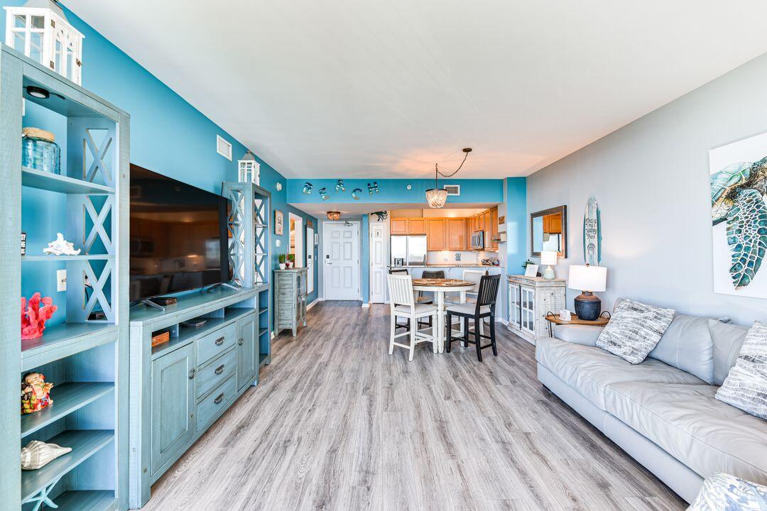 THE PALMS OF DESTIN - Residential