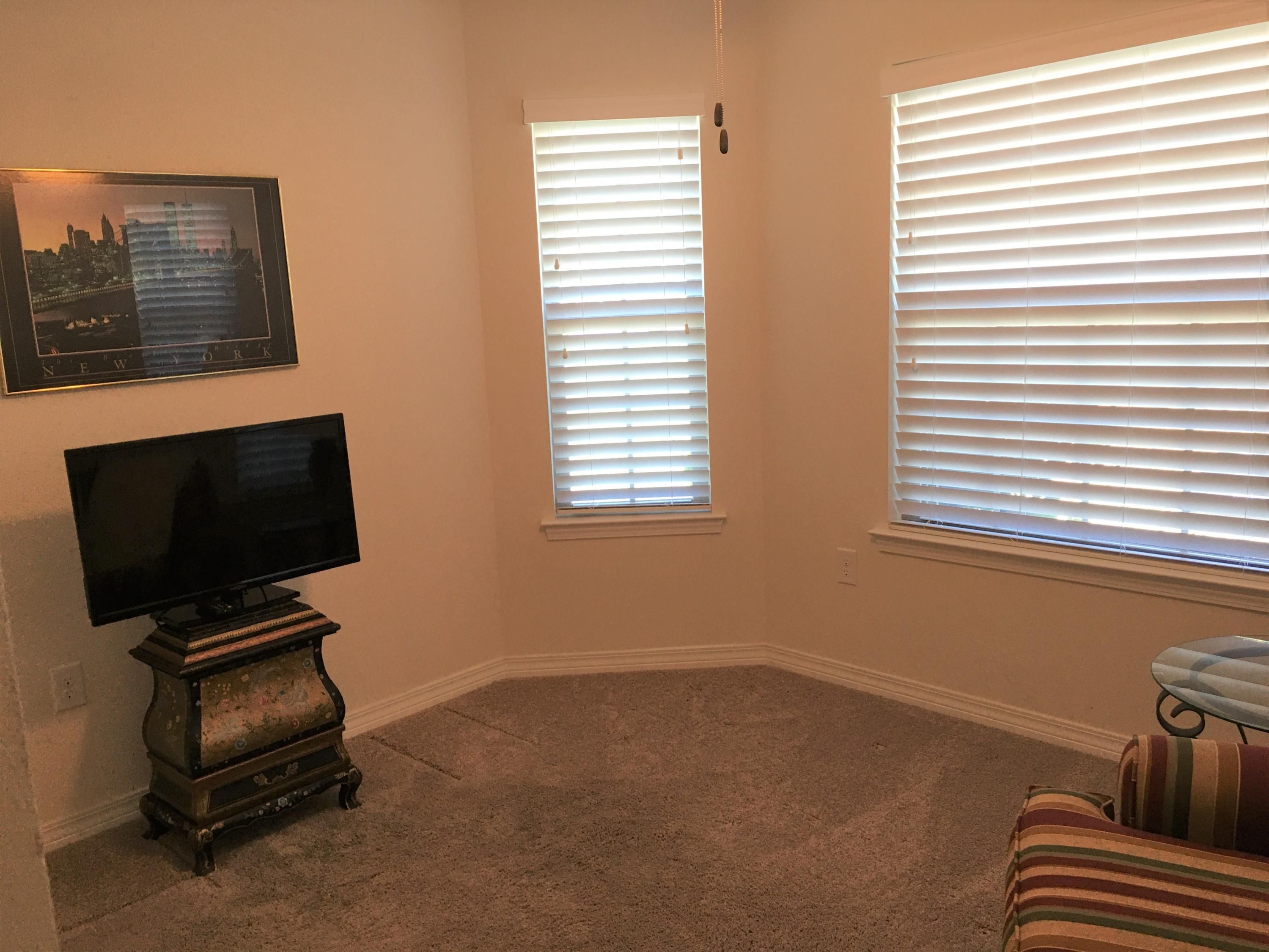 NAVARRE S/D 1ST ADDN - Residential