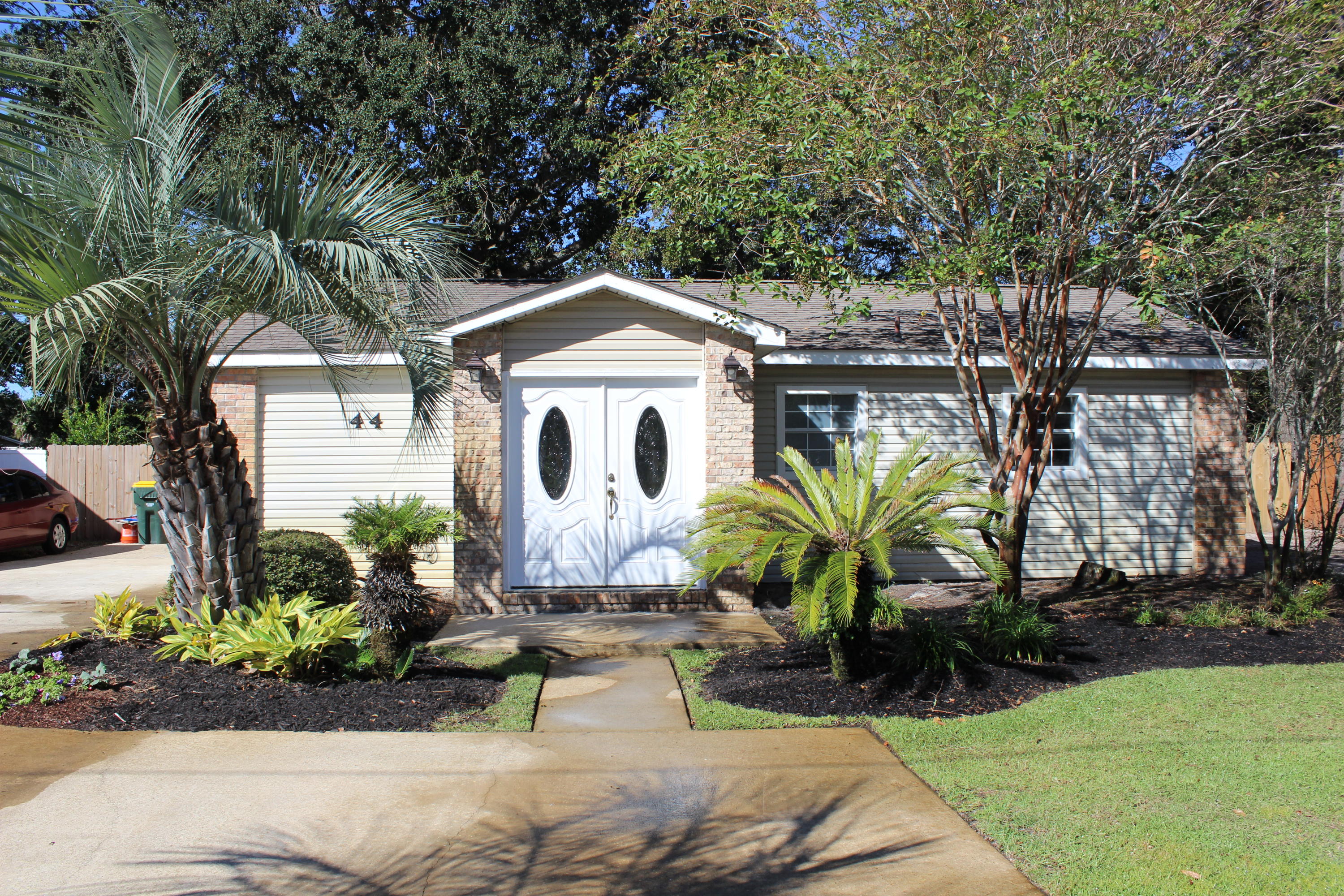 FORT WALTON BEACH / OAKLAND / CANTERBURY WOODS - Residential