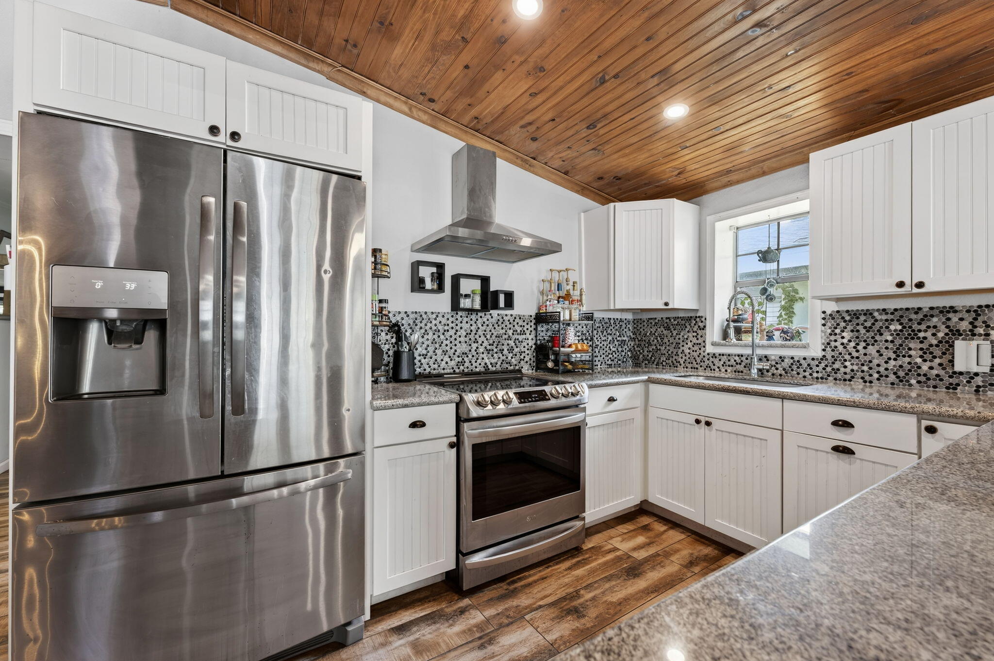 NO RECORDED SUBDIVISION - Residential