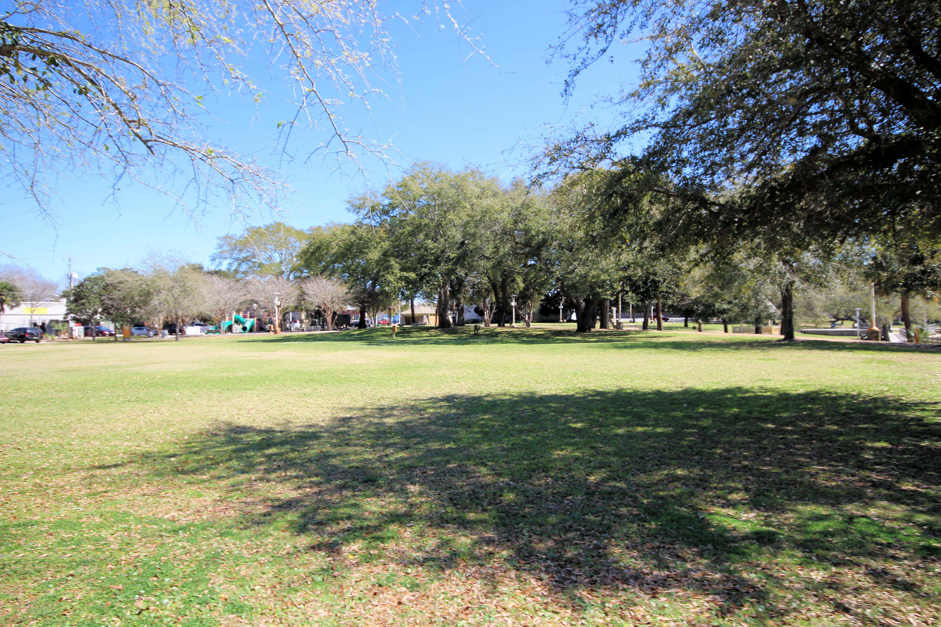 INDIANOLA ON THE WATER - Residential