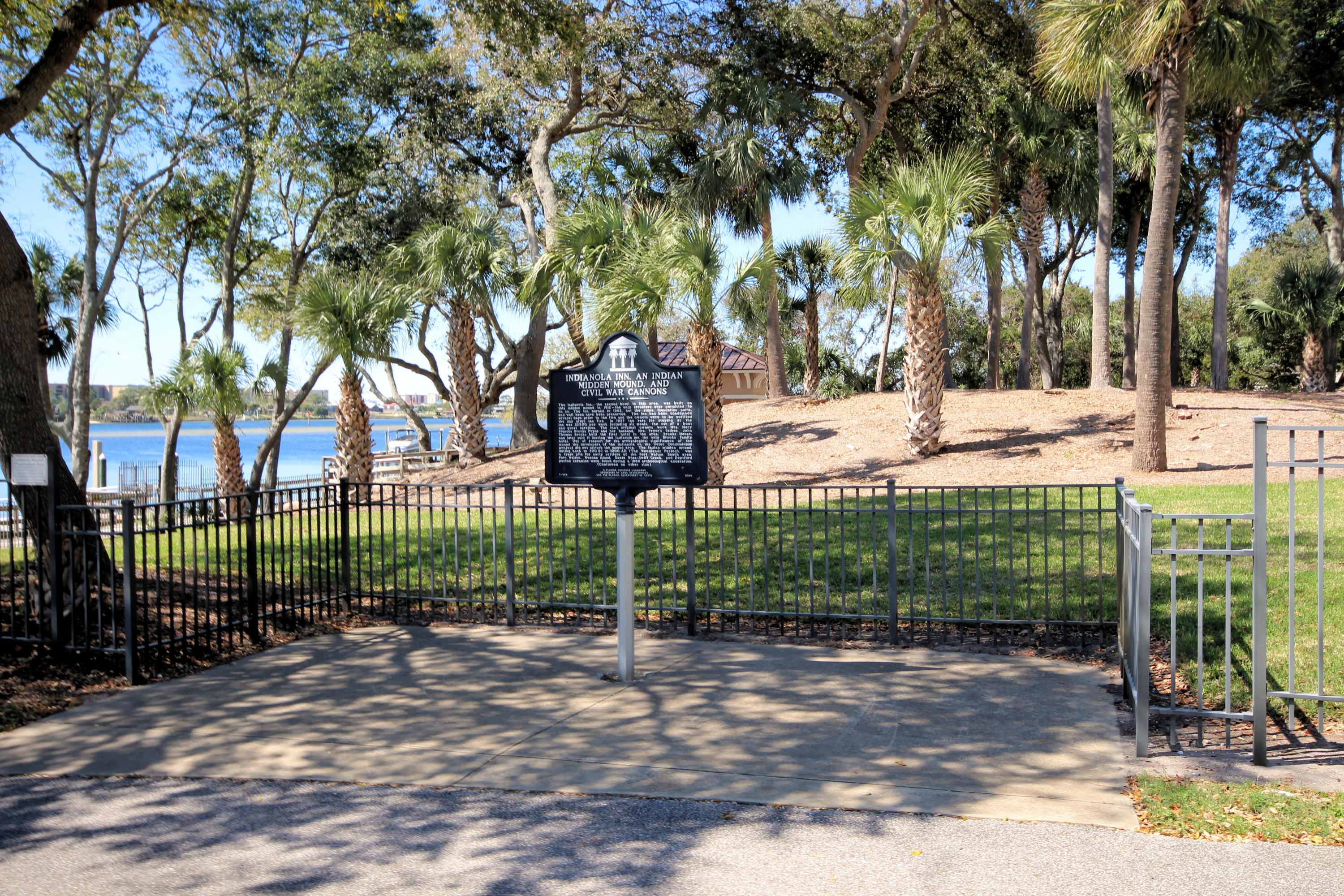 INDIANOLA ON THE WATER - Residential