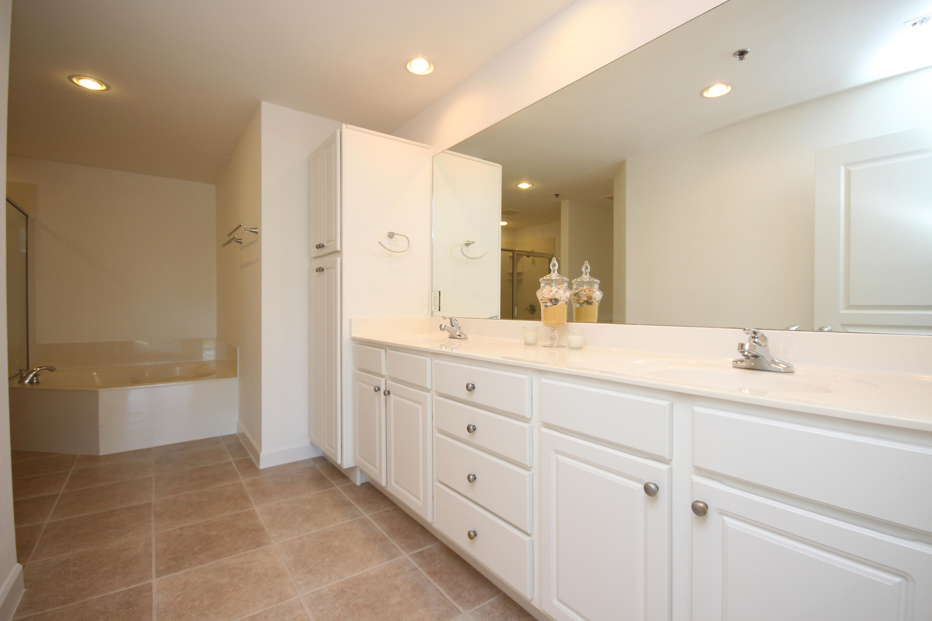 INDIANOLA ON THE WATER - Residential