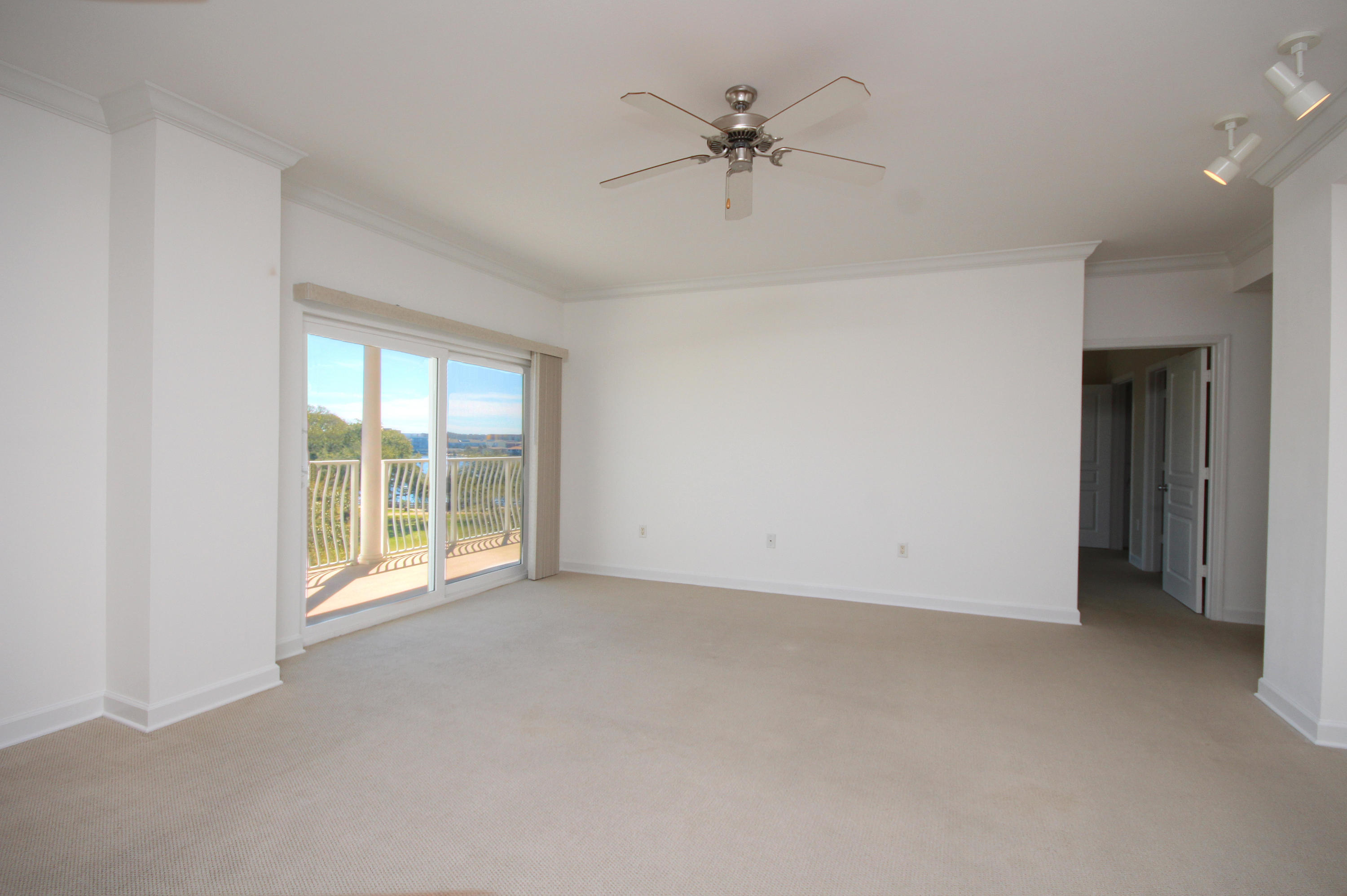 INDIANOLA ON THE WATER - Residential