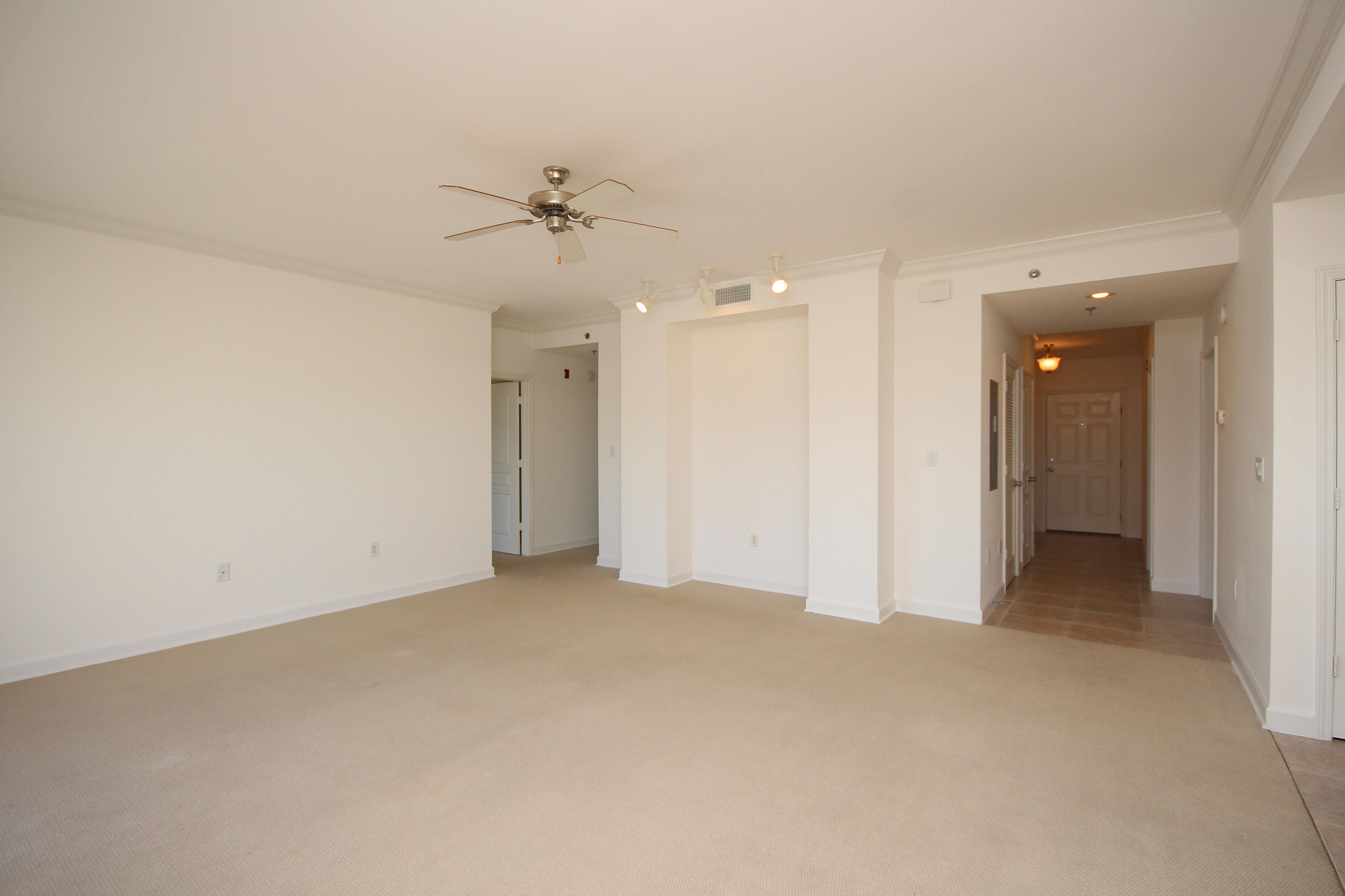 INDIANOLA ON THE WATER - Residential