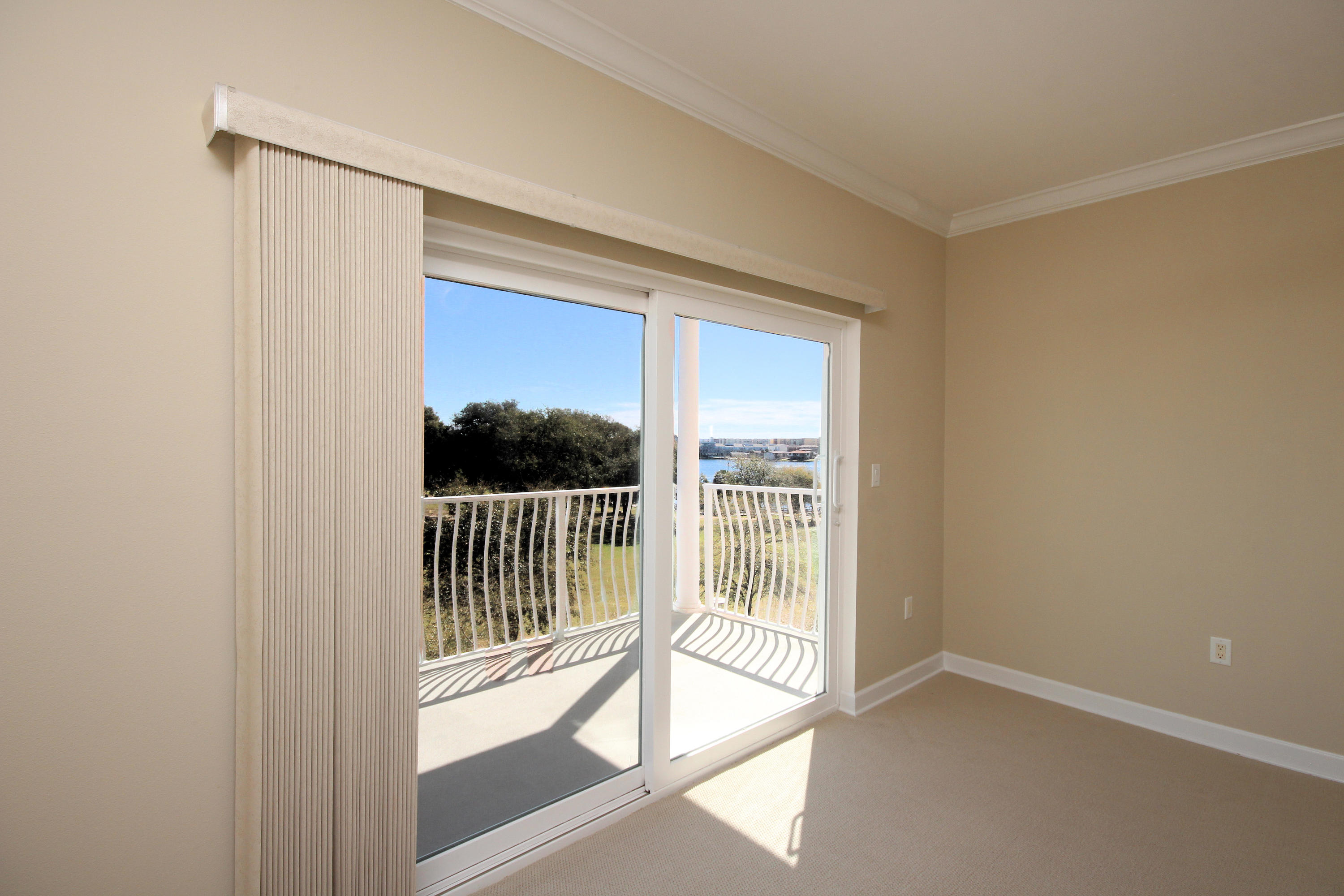 INDIANOLA ON THE WATER - Residential