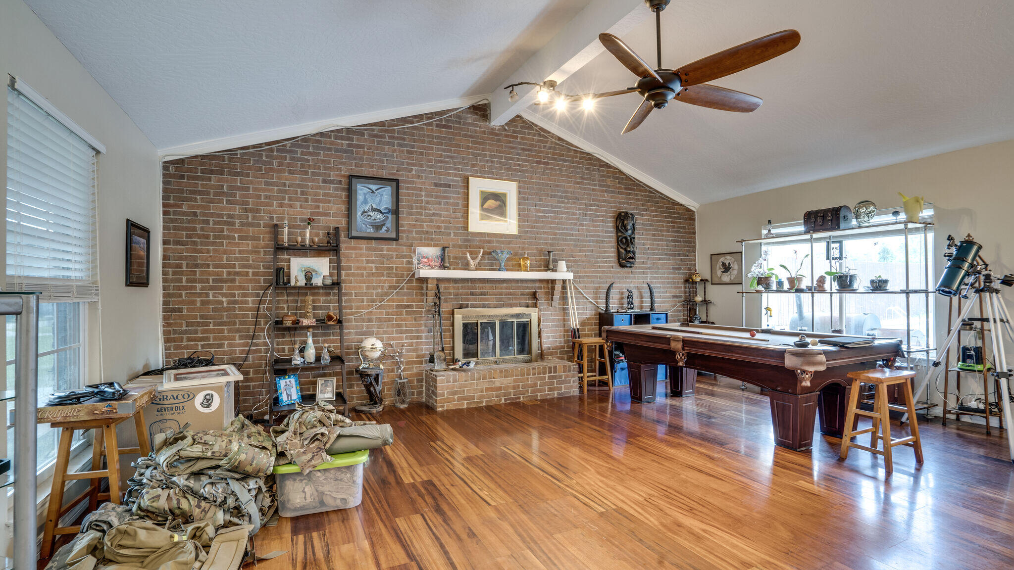 TANGLEWOOD S/D 1ST ADDN - Residential Lease