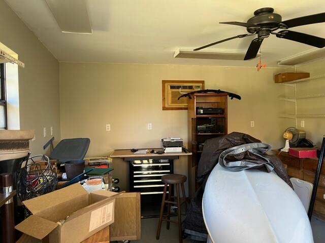 PINE MEADOWS 2ND ADDN - Residential