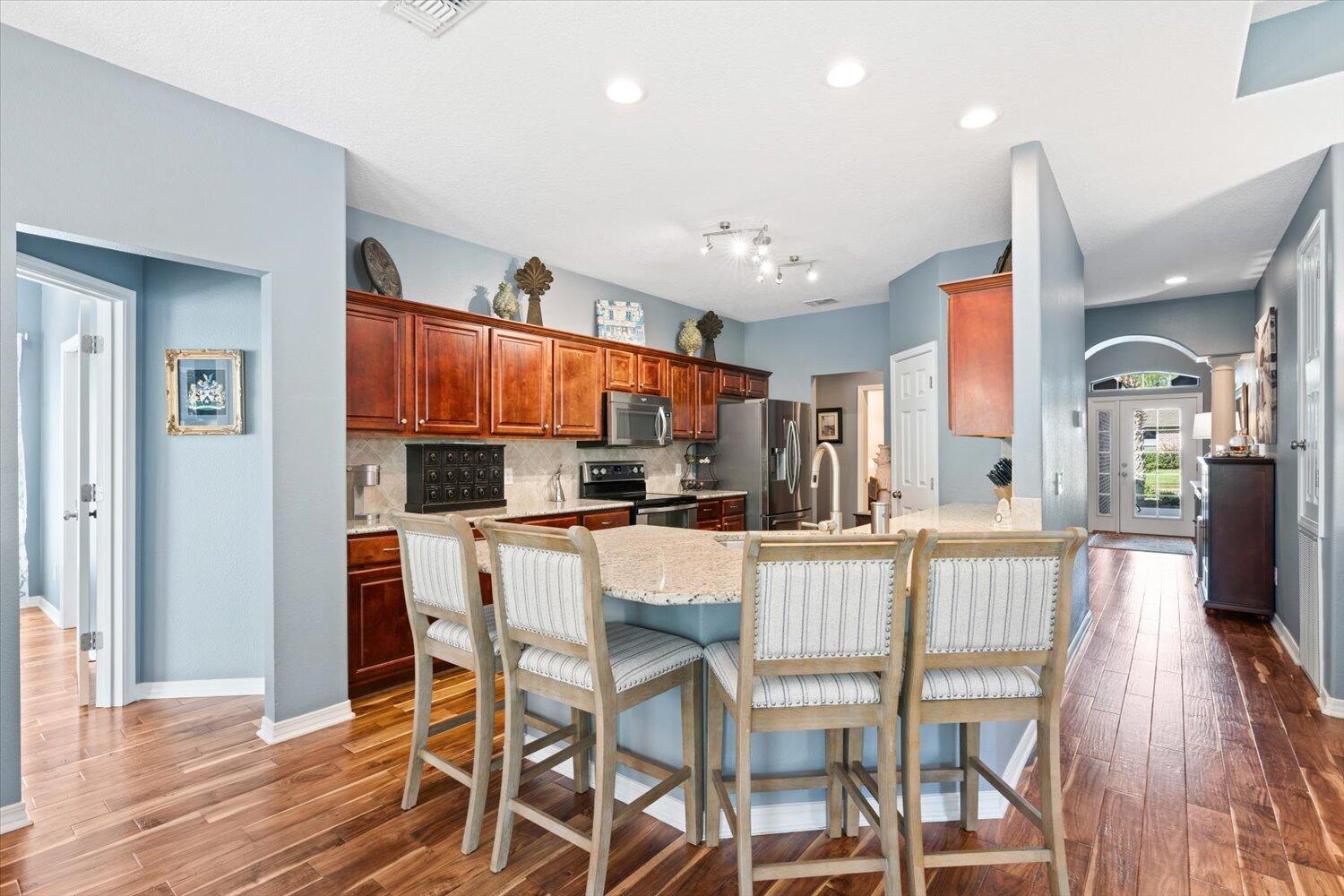 QUAYSIDE VILLAGE PH III - Residential