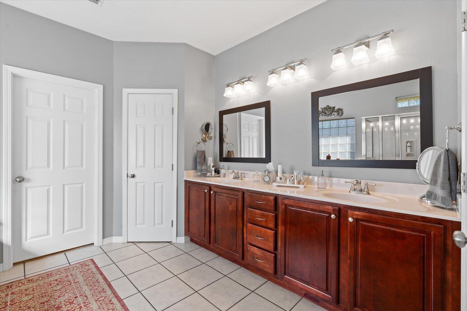 QUAYSIDE VILLAGE PH III - Residential