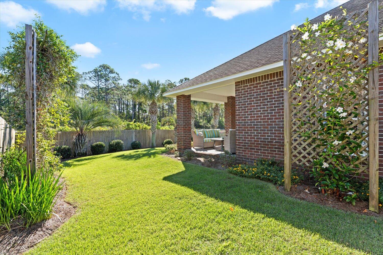 QUAYSIDE VILLAGE PH III - Residential