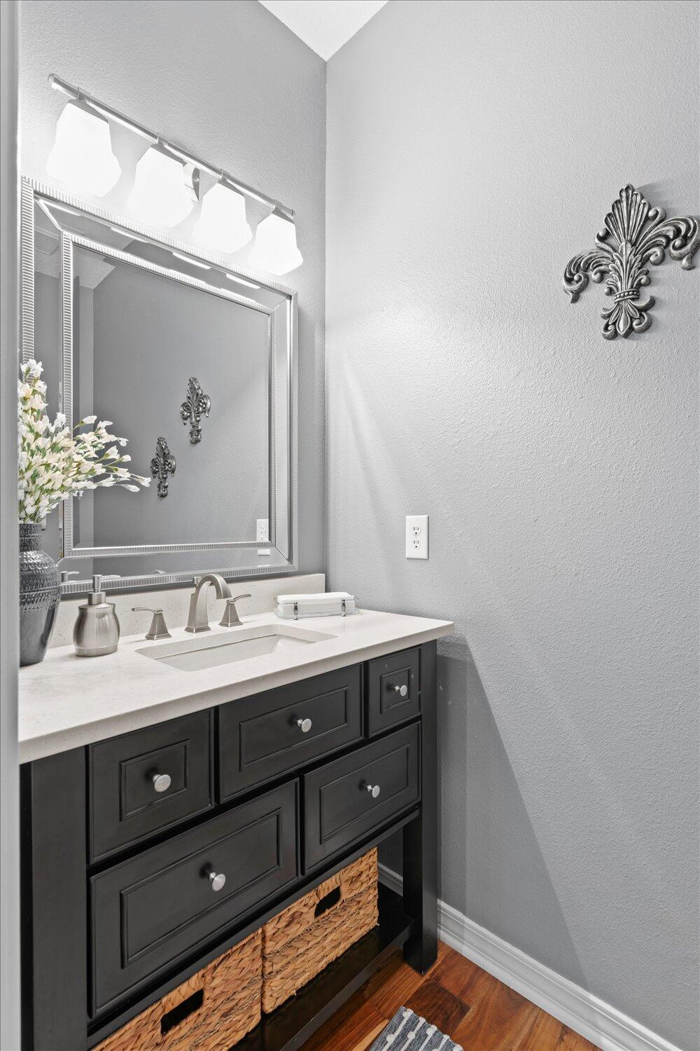 QUAYSIDE VILLAGE PH III - Residential