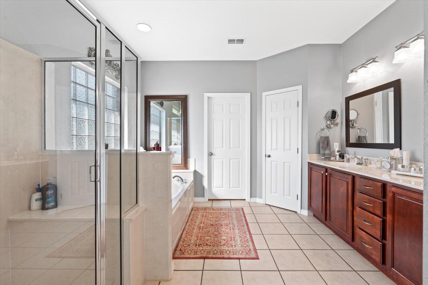 QUAYSIDE VILLAGE PH III - Residential