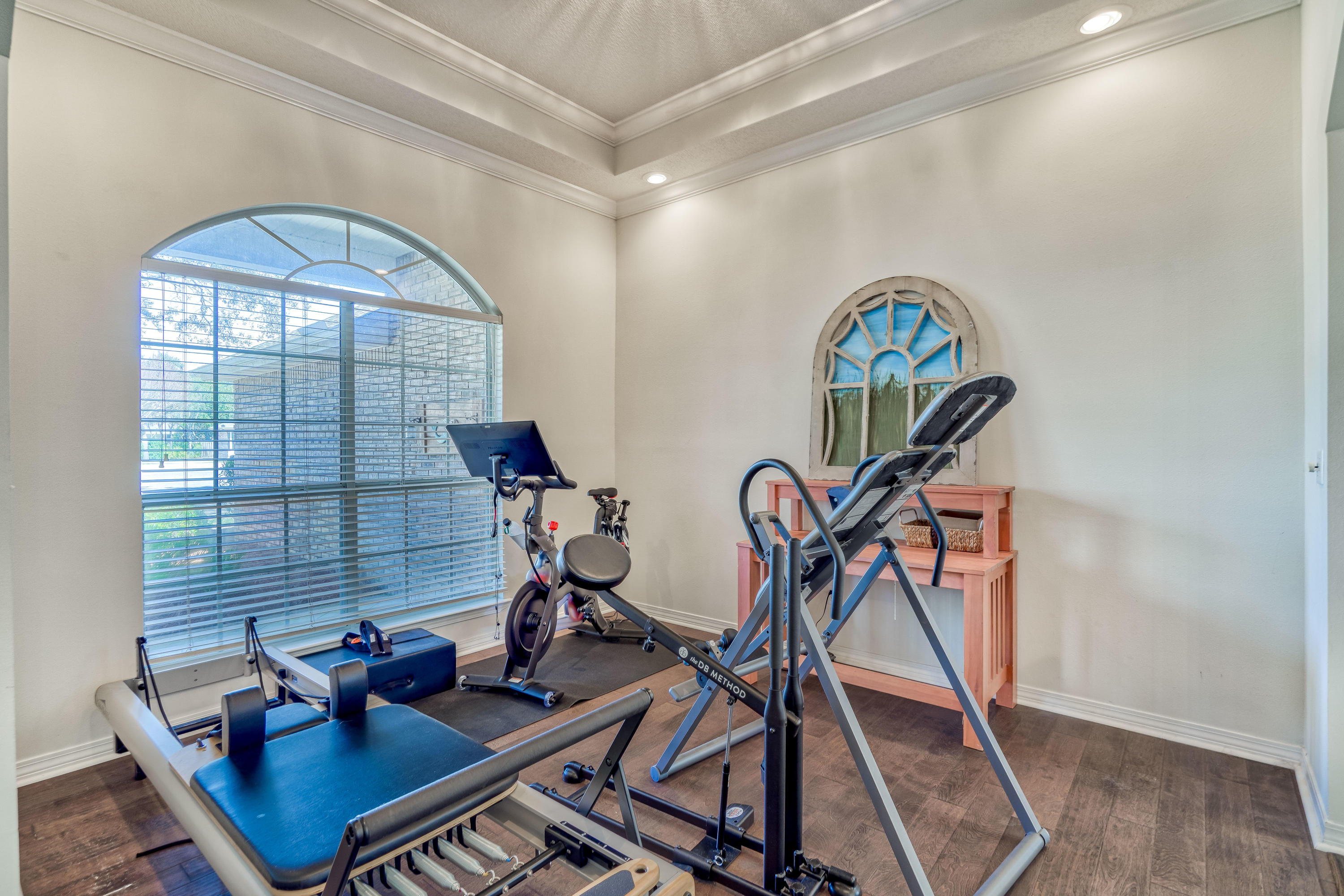 WINDSOR FOREST - Residential