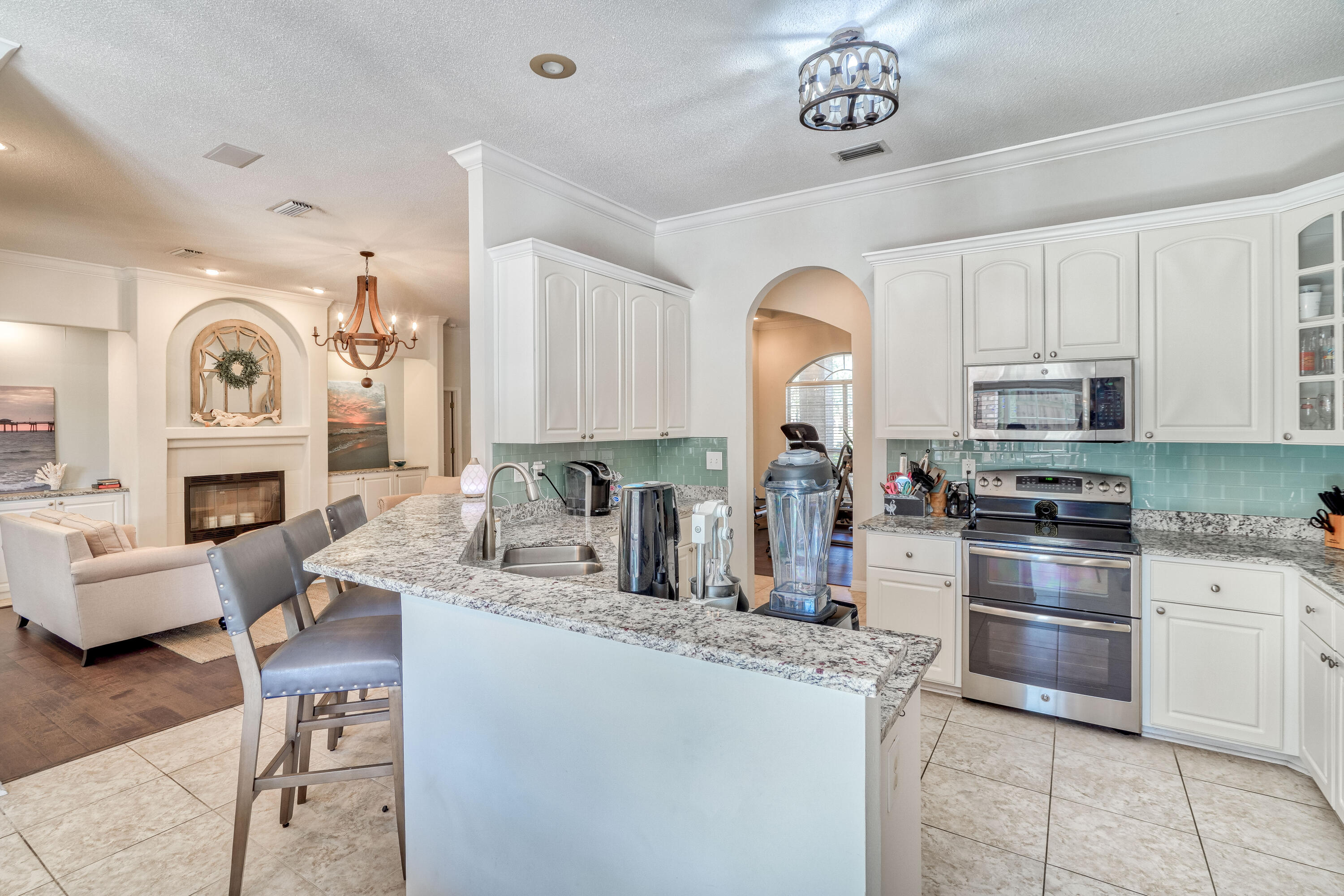 WINDSOR FOREST - Residential