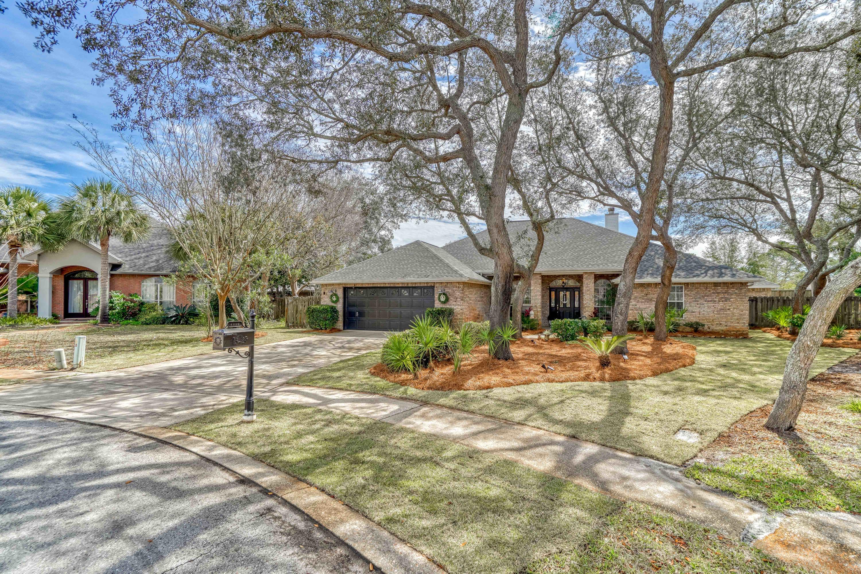 WINDSOR FOREST - Residential